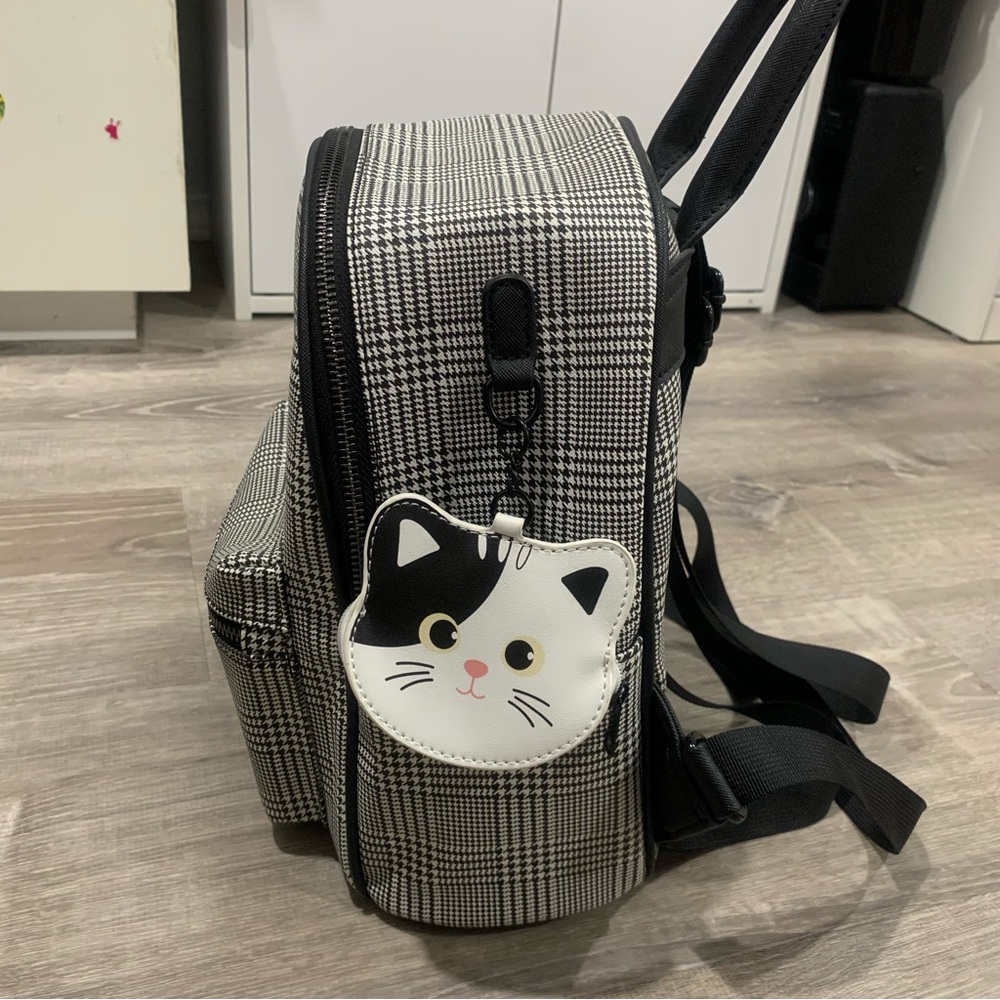 Backpack LD - Picture 2 of 7